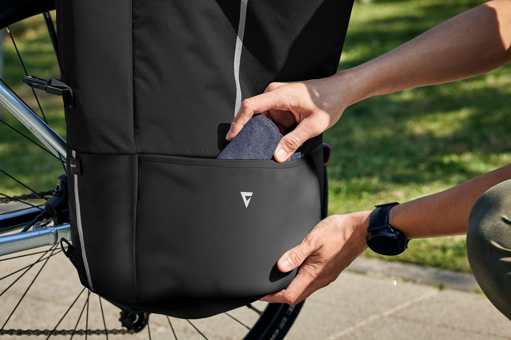 Giant G-2 Versa Transporter Pannier Rucksack grün schwarz