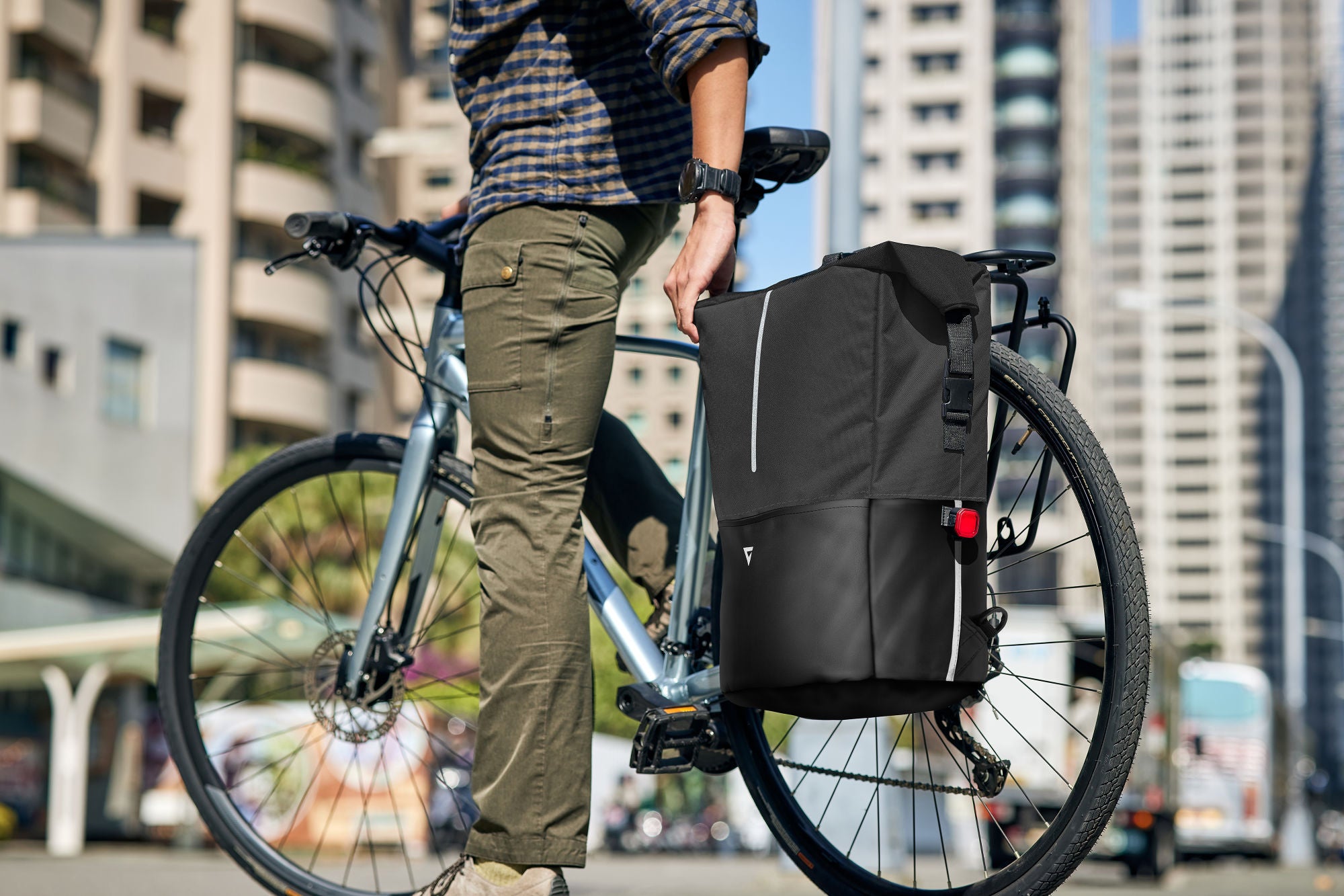 Giant G-2 Versa Transporter Pannier Rucksack grün schwarz